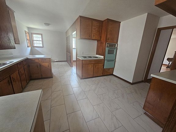 2nd image of 218 County Road 214