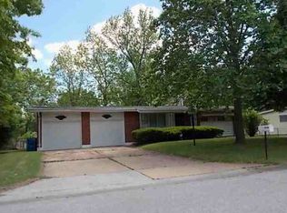 10332 Pearson Dr, Saint Louis, MO 63136