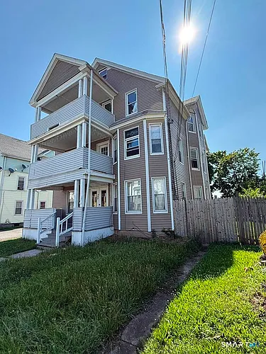 727 East St Photo 1