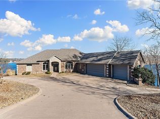 86 Stonehaven Dr, Bella Vista, AR 72715