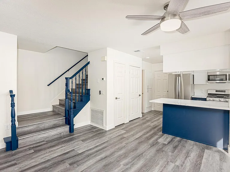 1568 Oliver Ave #C — Photo 10