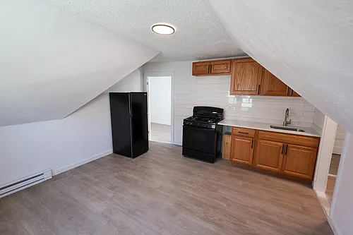 8 Colonial Ave #3 Photo 1