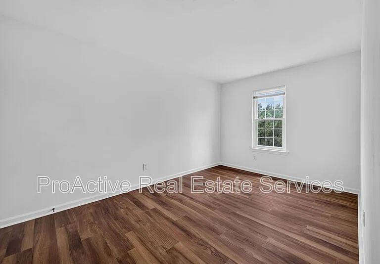 1031 Still Harbor Cir — Photo 16