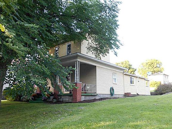 3rd image of 12 Becker St
