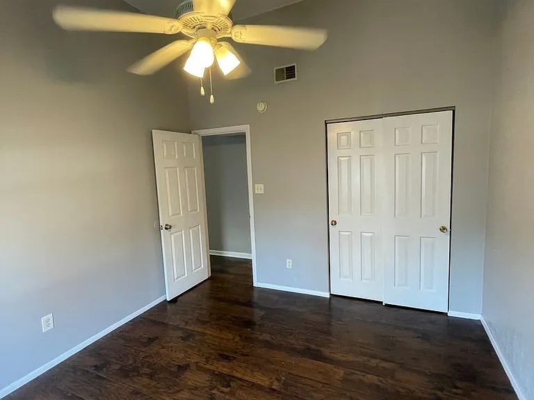 3133 Magnolia 2727 Michigan — Photo 6