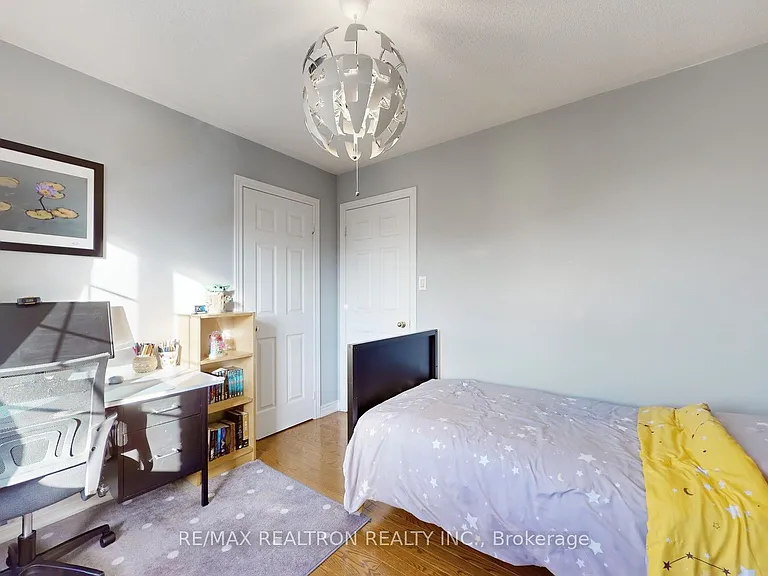 275 Peak Point Blvd — Photo 25