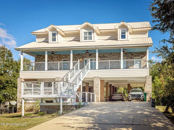 6316 Point Porteaux Rd, Ocean Springs, MS 39564