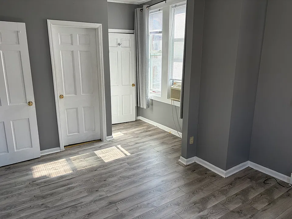 87 S Market St #3