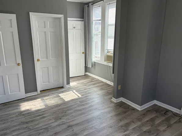 87 S Market St #3, Frederick, MD 21701