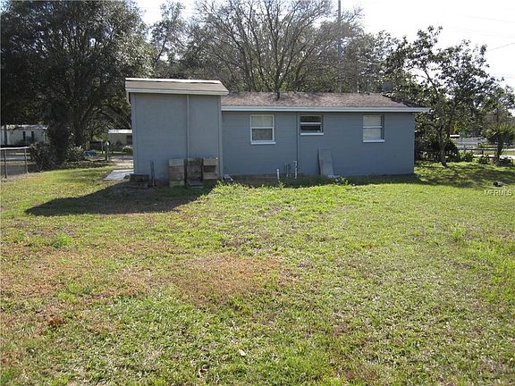 4th image of 9916 E Fowler Ave