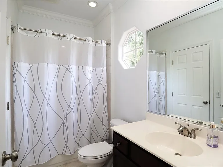 8248 Tivoli Dr — Photo 37