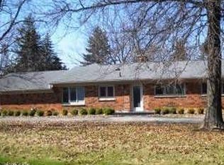 3758 Terrybrook Rd, West Bloomfield, MI 48322