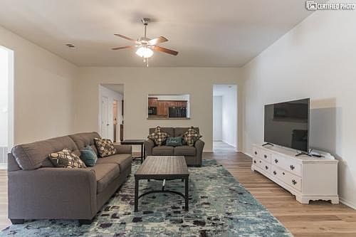 1st image of 702 Carla Cir