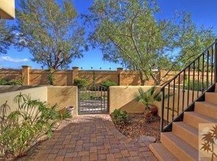 1036 N Villorrio Dr, Palm Springs, CA 92262
