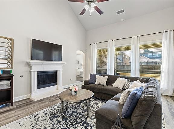4th image of 15616 Piedmont Park Dr