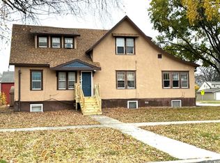 820 7th St S APT 5, Fargo, ND 58103