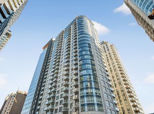 242 Rideau St #1501, Ottawa, ON K1N 0B7