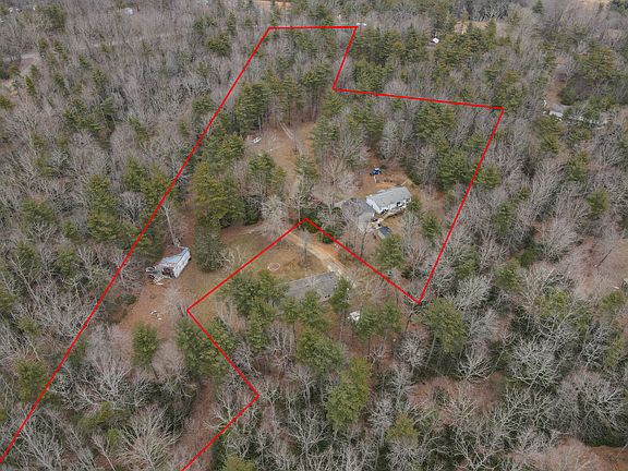 3rd image of 162 Mountain Laurel Way NE