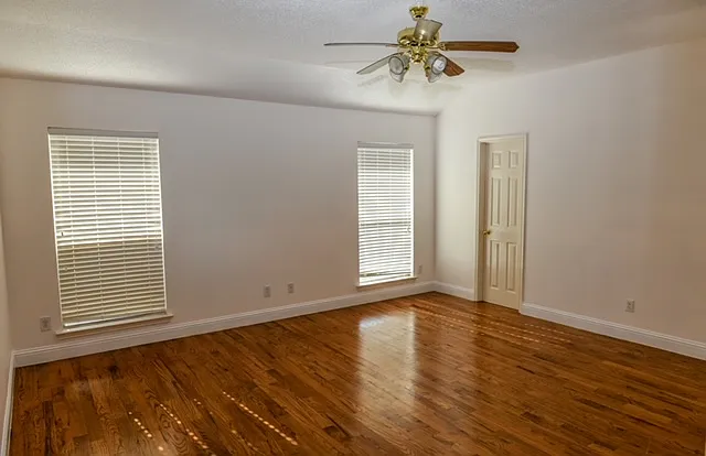 3719 Trailridge Dr — Photo 6