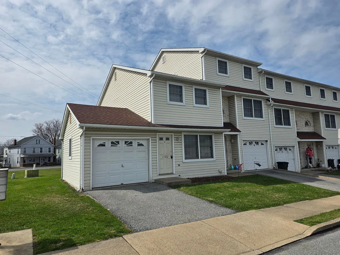 1122 Bernice Dr photo 1
