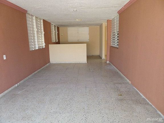CARPORT 2