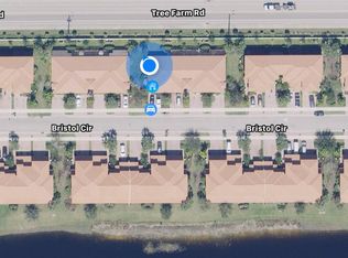 7530 Bristol Cir, Naples, FL 34120