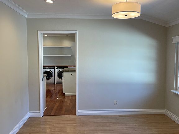 Dining Room to Kitchen
