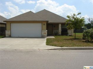 2006 Yellow Rose Way, Gonzales, TX 78629