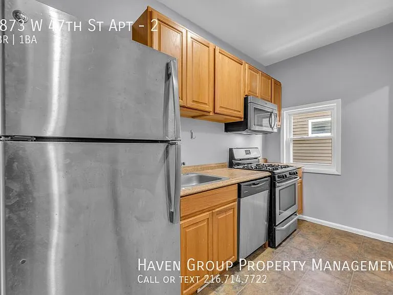 1873 W 47th St #2 — Photo 12