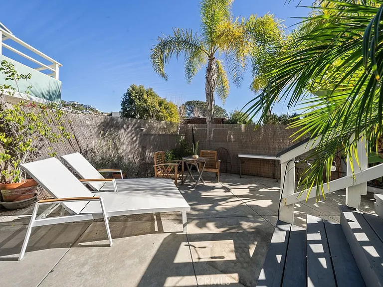 128 Crescent Bay Dr — Photo 31