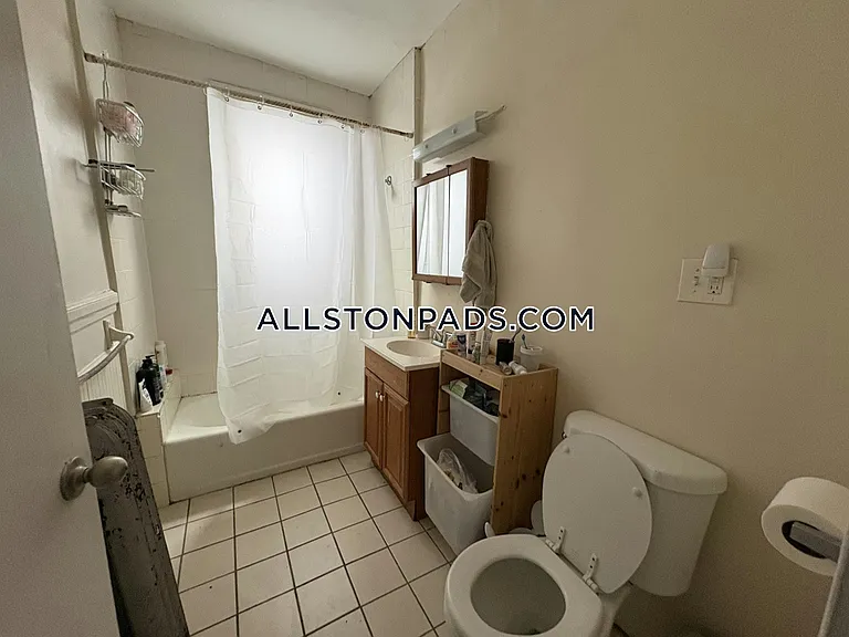 5 Harvard Ter #2 — Photo 9