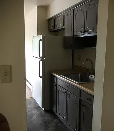 3rd image of 25 Fairview Ave APT C29