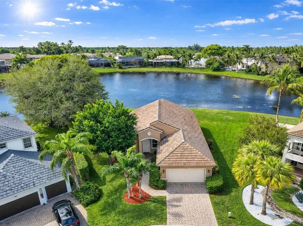 6595 Jackie Way, Lake Worth, FL 33467