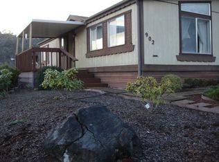 1018 Shadow Ranch Ln, Roseburg, OR 97470