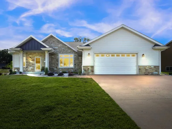 1395 American Eagle DRIVE, Slinger, WI 53086