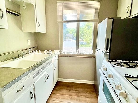 2nd image of 19465 Lorain Rd Unit 9