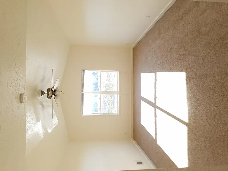 402 Par Ave — Photo 16