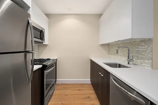 Rented by Douglas Elliman | media 23