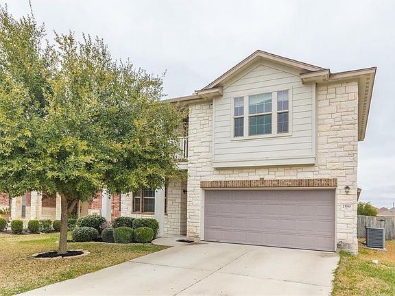 2nd image of 2580 Saint James Pl
