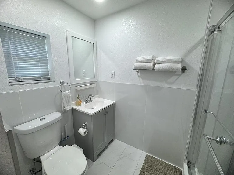 4308 W North A St — Photo 16