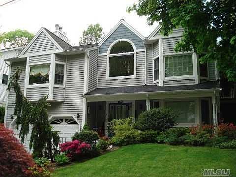 1st image of 15 Willow Dr