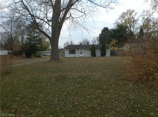 2967 Polly Rd, Ravenna, OH 44266