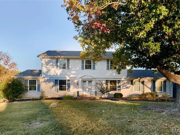 407 Lennox Dr, Ballwin, MO 63011