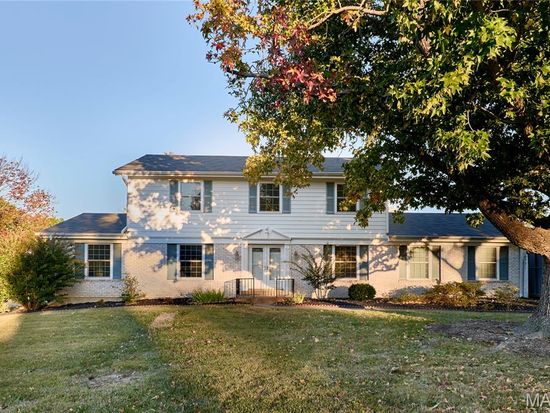 407 Lennox Dr, Ballwin, MO 63011