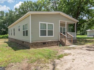 196 Dogwood Ln, Woodbury, GA 30293