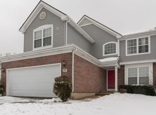 27 Augusta Dr, Streamwood, IL