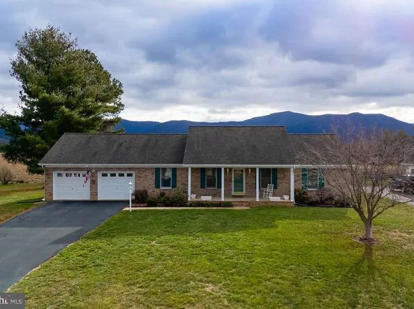 10 Meadow Ln, Luray, VA 22835