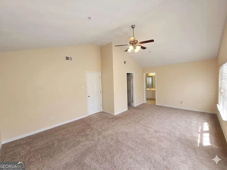 514 Whitney Way — Photo 11