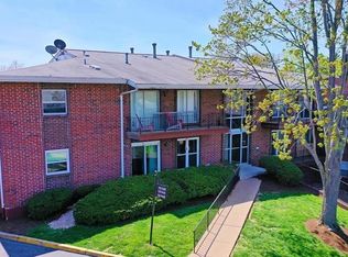 10360 Forest Brook Ln APT G, Saint Louis, MO 63146
