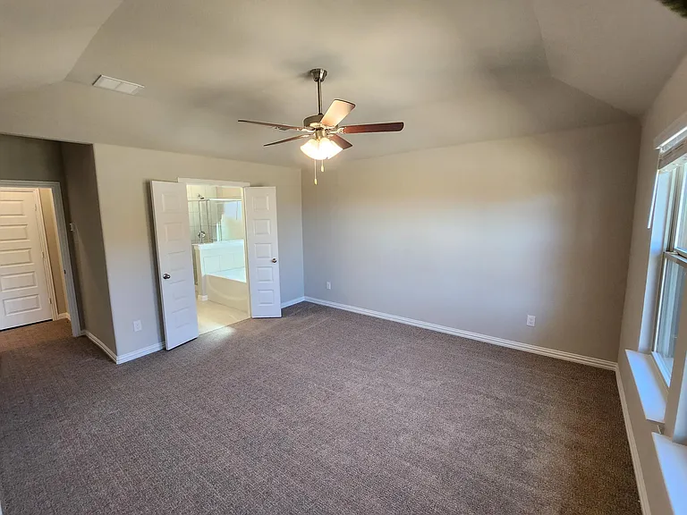 3812 Chalk Hill Ave — Photo 16